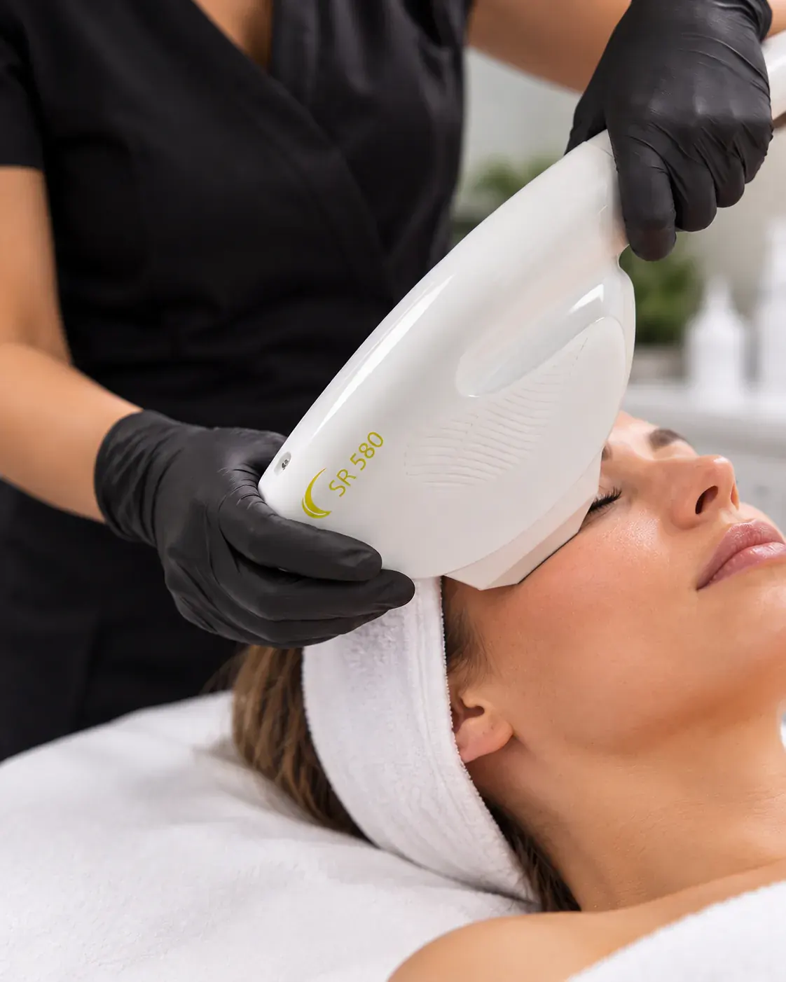 Traitement esthétique avec la technologie SharpLight au Centre Diane Babin à Trois-Rivières